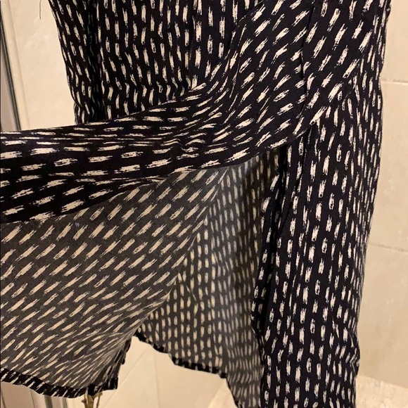 Madewell two tone tank. - Picture 2 of 3